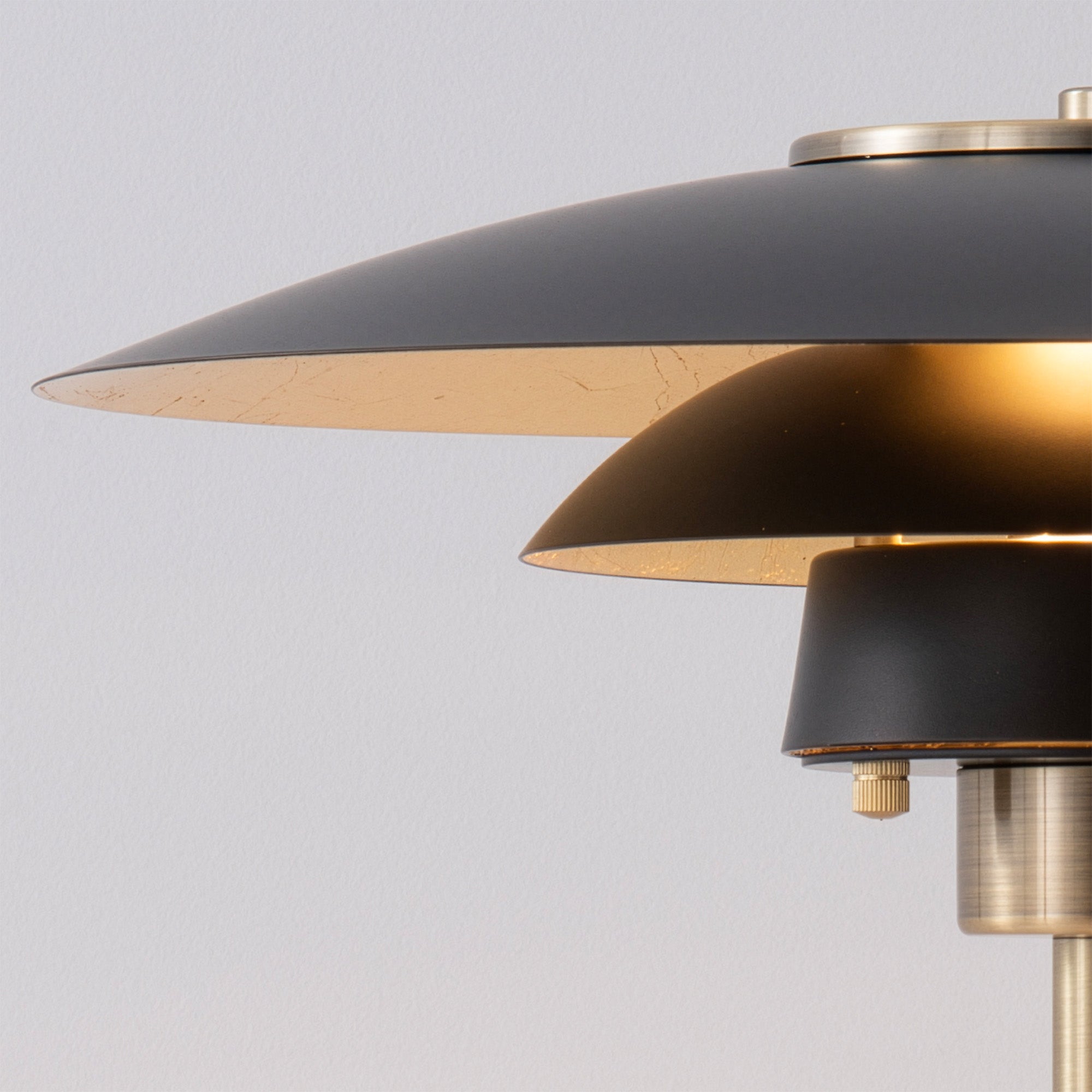 NOVA of California Slimline Table Lamp Matte Black/Gold — close-up detail